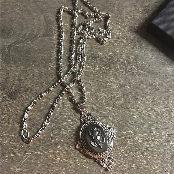 High Rise 3D Black‎ Rose Cameo Pendant Victorian Gothic Setting Necklace